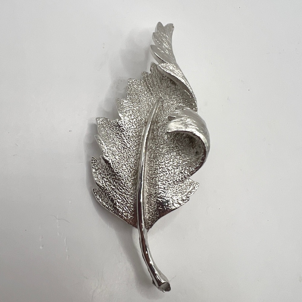Vintage Coro Large Leaf Brooch Brushed Silver Tone Pin